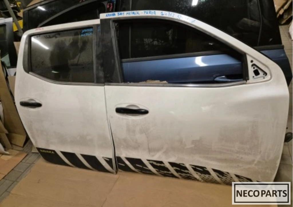 NISSAN NAVARA D23 NP300 PORTIER DEUR VOOR ACHTER RECHTS CAQ, Arrière, -, Haillon arrière, Utilisé