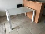 witte tafel met glazen blad, uittrekbaar, Huis en Inrichting, Tafels | Eettafels, Ophalen, Gebruikt, 100 tot 150 cm, 50 tot 100 cm