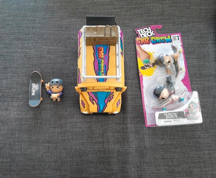 Tech Deck bus en nieuwe bordjes, Hobby & Loisirs créatifs, Jeux de cartes à collectionner | Yu-gi-Oh!, Enlèvement ou Envoi