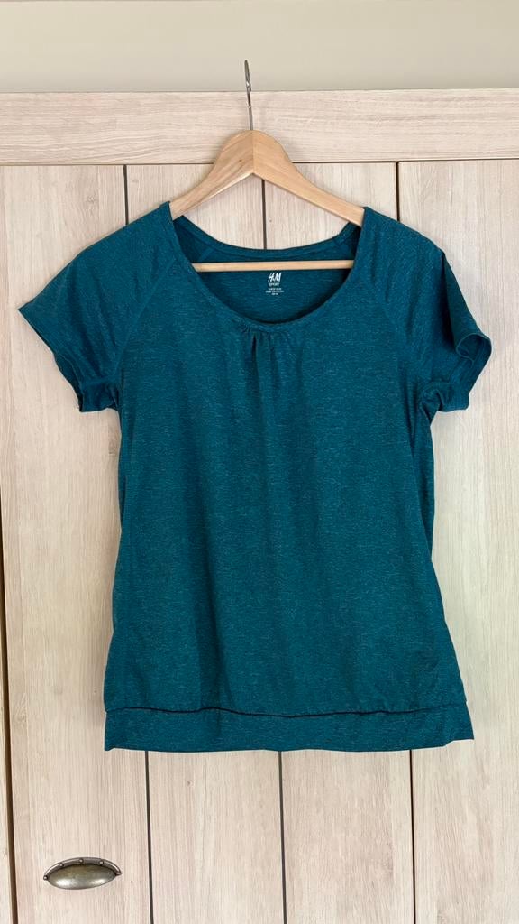 Sport t-shirt mt M, Maat 38/40 (M), Overige kleuren, Ophalen of Verzenden, Zo goed als nieuw