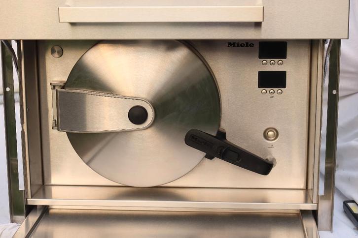 Four à vapeur haute pression MIELE, Electroménager, Fours, Utilisé, Encastré, Moins de 45 cm, 45 à 60 cm, Vapeur, Enlèvement