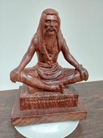 Zittende relax man in snijhoutwerk, Antiek en Kunst, Ophalen