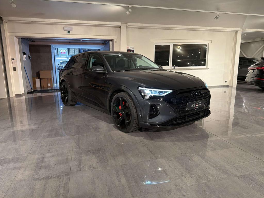 Audi Q8 e-tron SOLD BIJ GARAGE VRIENS YVES BV! (bj 2024), Auto's, Automaat, Gebruikt, Zwart, 340 pk