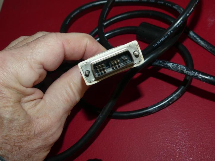 DVI HDMI computer TV kabel, Informatique & Logiciels, Pc & Câble réseau, Comme neuf, Enlèvement ou Envoi