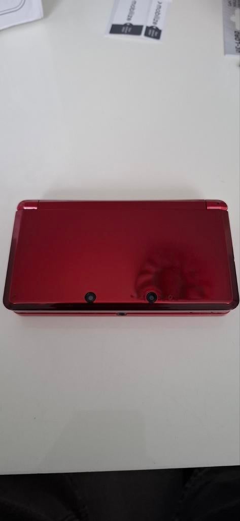 Metalic glanzend rood Nintendo 3DS, Games en Spelcomputers, Gekoppelde computers, Zo goed als nieuw, Ophalen, Avontuur en Actie