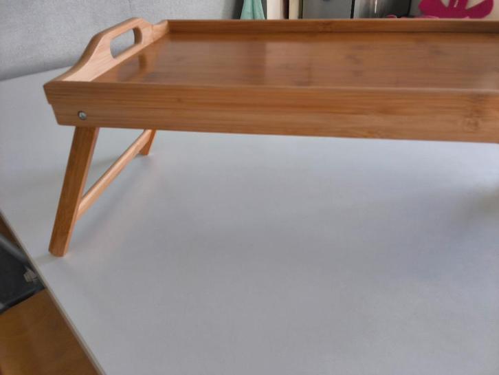 Petite table/Plateau desserte avec pieds repliables bambou., Maison & Meubles, Accessoires pour la Maison | Plateaux, Comme neuf