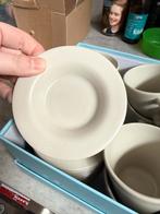 Koffietassen en onderbord, Huis en Inrichting, Ophalen, Zo goed als nieuw