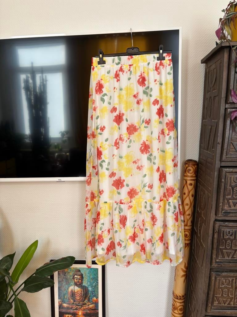 Lange bloemenrok van Vila – maat 38, Kleding | Dames, Rokken, Nieuw, Maat 38/40 (M), Wit, Onder de knie, Ophalen of Verzenden