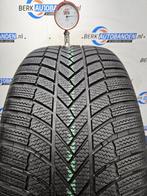 2x Bridgestone Blizzak LM005 255/40 R19 100V 255/40/19 25540, Auto-onderdelen, Banden en Velgen, 19 inch, Gebruikt, 255 mm, -
