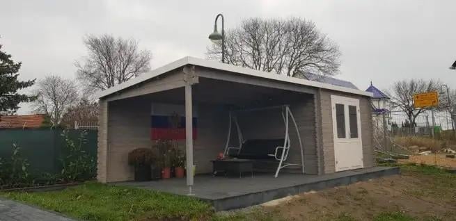 Blokhut met overkapping St. Louis 681x292 Onbehandeld vuren, Hobby en Vrije tijd, Overige Hobby en Vrije tijd, Nieuw, Verzenden