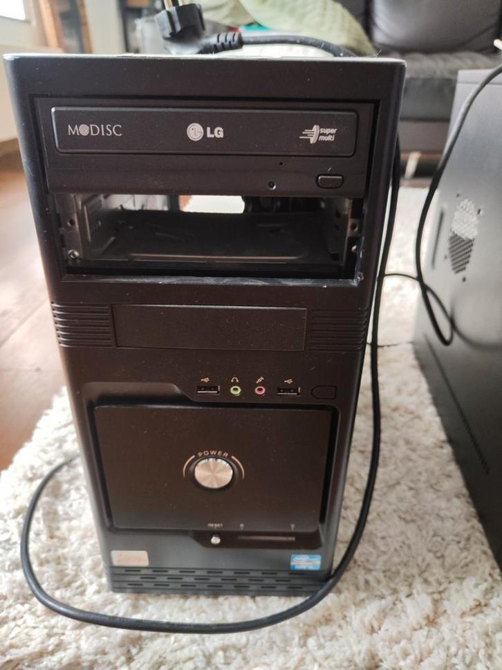 Pc de bureau i5 , 8 Go RAM, Informatique & Logiciels, Ordinateurs de bureau, Enlèvement