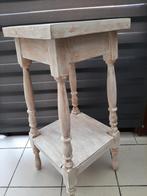 Ancienne table d'appoint, Enlèvement