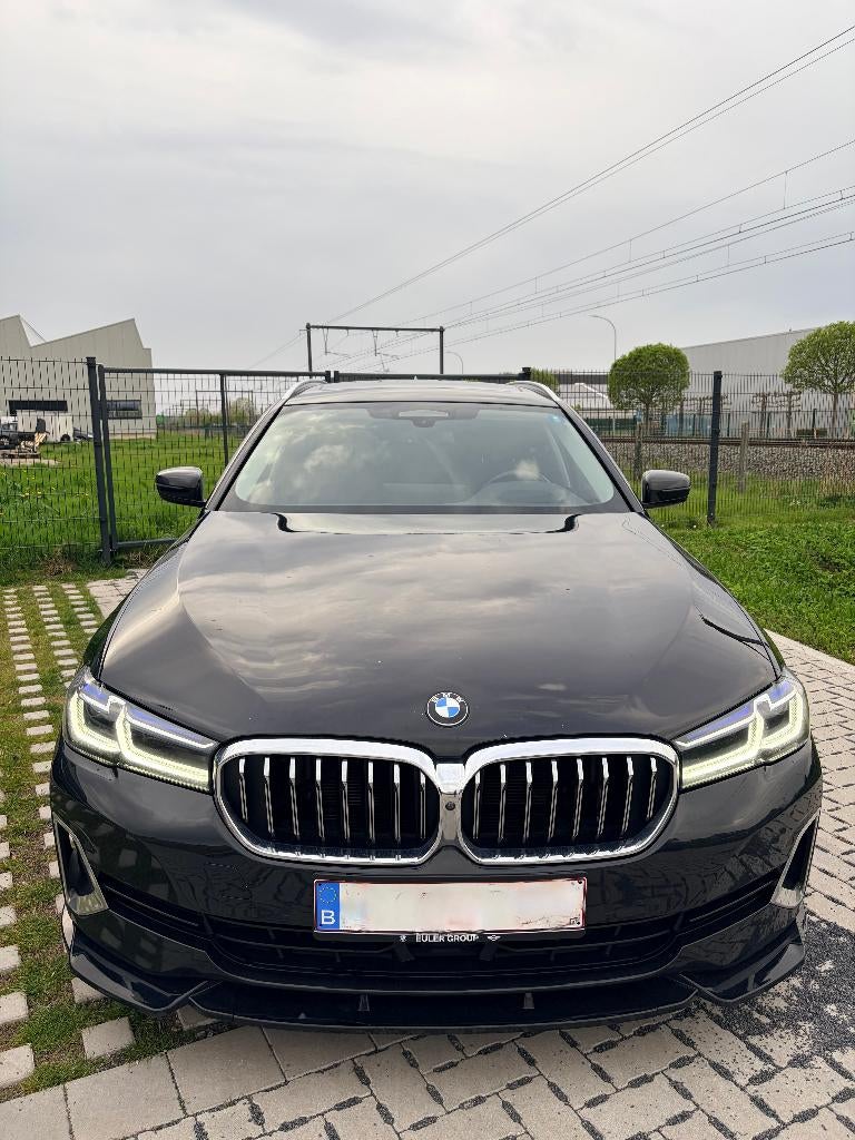 Gamme de luxe hybride légère BMW 5er 520d 2021, Cuir, Euro 6, Entretenue par le concessionnaire, Noir