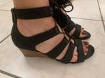 Elegante sandalen UGG 40 zwart weinig gedragen, Vêtements | Femmes, Enlèvement ou Envoi