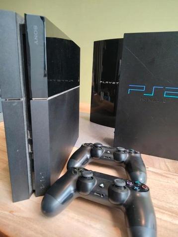 PlayStation 4 + 2 controllers en games beschikbaar voor biedingen