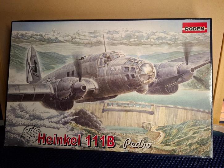RODEN Heinkel He 111B Pedro 1/72 005 vliegtuigmodel, Hobby en Vrije tijd, Modelbouw | Vliegtuigen en Helikopters, Vliegtuig, Ophalen of Verzenden