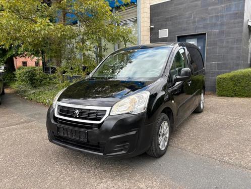 Peugeot partner 1.6 hdi licht vracht trekhaak keuring v.v!, Auto's, Peugeot, Particulier, Partner, Cruise Control, Diesel, Euro 6