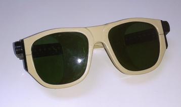 Bril retro vintage beige veiligheidsbril jaren 70