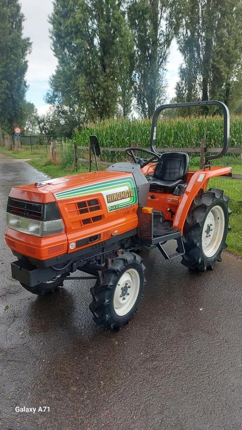 Minitractor hinomoto-kubota 24pk 4x4 servo NIEUWSTAAT!, Zakelijke goederen, Landbouw | Tractoren, Ophalen