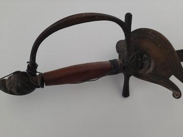 Épée ancienne, Enlèvement