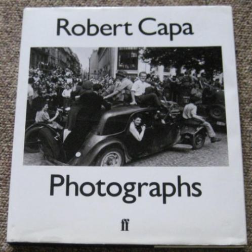 Robert Capa  4   Fotoboek, Boeken, Kunst en Cultuur | Beeldend, Nieuw, Schilder- en Tekenkunst, Verzenden