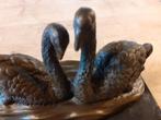 ZWANEN (bronzen koppel gesigneerd Milo) OP BASIS, Antiek en Kunst, Ophalen of Verzenden, Brons
