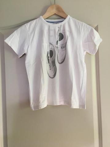 Witte T-shirt Bikkembergs 8 jaar, maat 128.
