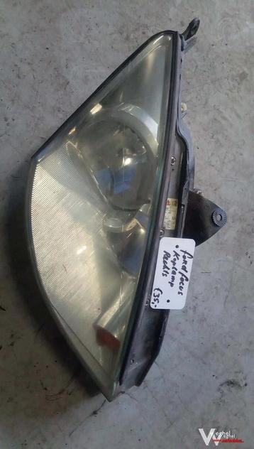 Ford focus koplamp rechts  beschikbaar voor biedingen