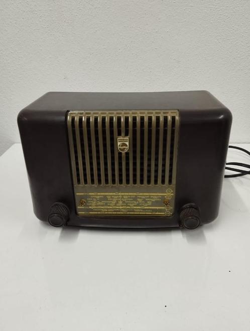 Vintage radio philips bakeliet, Antiquités & Art, Antiquités | TV & Hi-Fi, Enlèvement ou Envoi