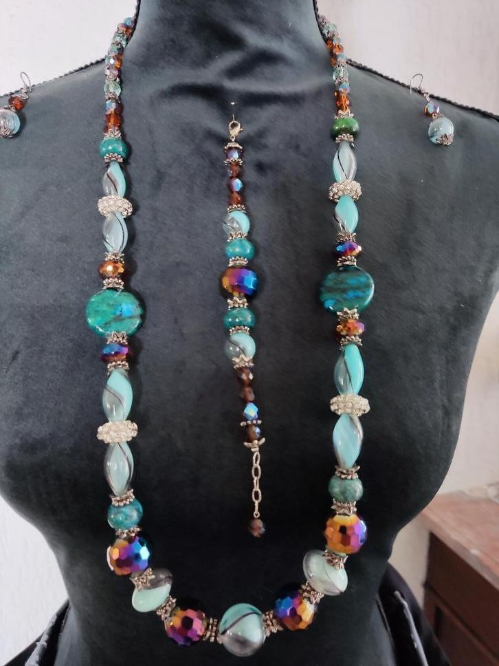 Collier met bijhorende armband en oorringen, Handtassen en Accessoires, Kettingen, Zo goed als nieuw, Blauw, Ophalen of Verzenden