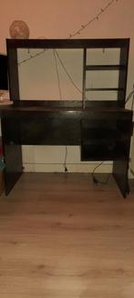 Bureau met opzetstuk., Ophalen