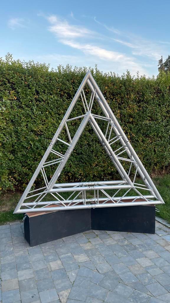 3 x truss x30v c002 + spigots (eitjes), Muziek en Instrumenten, Theaterbelichting, Gebruikt, Ophalen