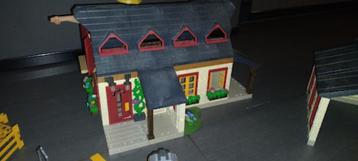 playmobiel boerderij beschikbaar voor biedingen