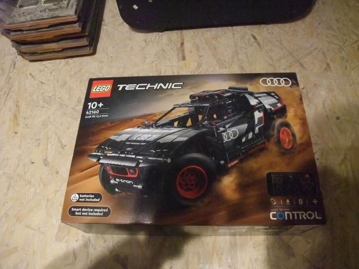 Lego AUDI RS Q E-tron, Enfants & Bébés, Jouets | Duplo & Lego, Comme neuf, Lego, Ensemble complet, Enlèvement