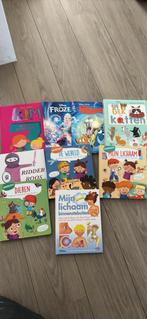 Barbiecampe boeken playmobil tent wereldbol gitaar toverdoos, Boeken, Ophalen, Zo goed als nieuw