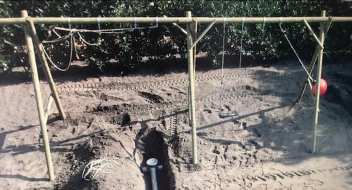 Grote schommel in rondhout, Kinderen en Baby's, Speelgoed | Buiten | Speeltoestellen, Gebruikt, Klimtouw, Schommel, Ophalen