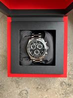 Tissot PR516 Chronograph in nieuwstaat, Handtassen en Accessoires, Horloges | Heren, Overige merken, Staal, Staal, Polshorloge
