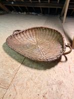 Rieten mand, Huis en Inrichting, Woonaccessoires | Schalen en Manden, Ophalen, Zo goed als nieuw, Mand