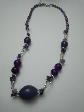 Collier LDADPR vintage avec perles violettes