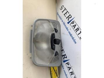 Binnenverlichting voor van een Mercedes C-Klasse beschikbaar voor biedingen