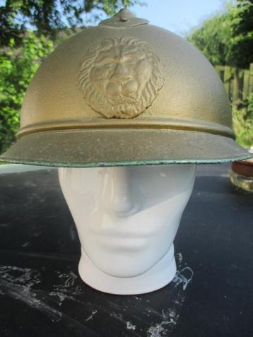 Belgische helm WOI ( lege helmschaal) beschikbaar voor biedingen