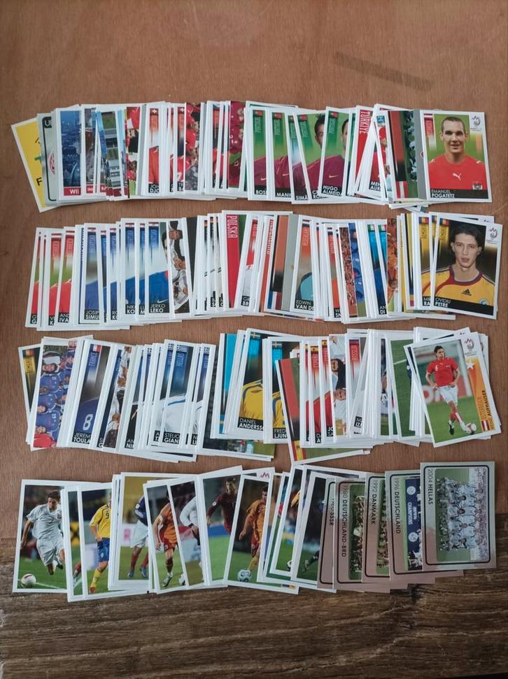 Panini Euro 2008, 337 autocollants différents, Ronaldo..., Hobby & Loisirs créatifs, Autocollants & Images, Enlèvement ou Envoi