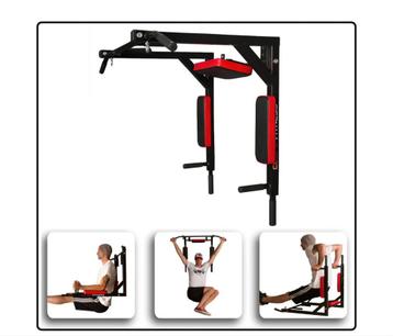 Pull up bar en dips station beschikbaar voor biedingen