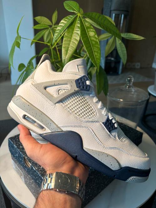 Jordan 4 Midnight Navy 46, Kleding | Heren, Schoenen, Zo goed als nieuw, Sneakers, Blauw, Ophalen of Verzenden