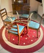 Glazen eettafel met vier stoelen, Huis en Inrichting, Tafels | Eettafels, Ophalen of Verzenden