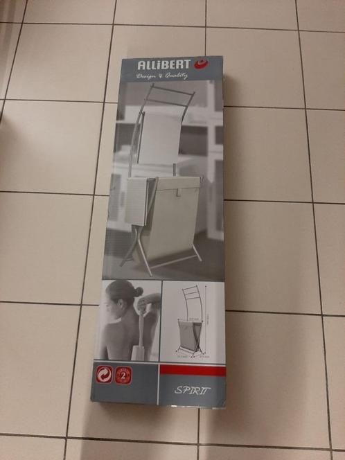 Handdoekhouder met linnenmand in chroom, Huis en Inrichting, Badkamer | Badtextiel en Accessoires, Nieuw, Handdoekenrek, Ophalen