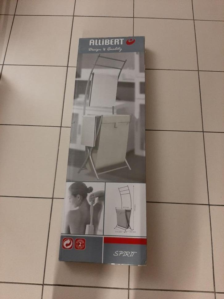 Handdoekhouder met linnenmand in chroom, Maison & Meubles, Salle de bain | Linge de bain & Accessoires, Neuf, Porte-serviettes