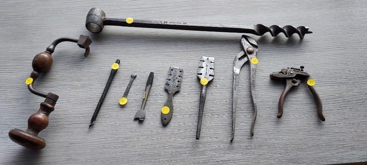 9 stuks oud werkmateriaal van Peugeot, Verzamelen, Complete verzamelingen en Collecties, Verzenden