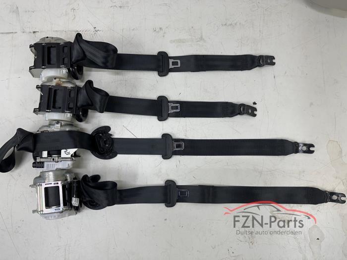 Audi A3 8Y Gordelset Voor+Achter, Auto-onderdelen, Interieur en Bekleding, Gebruikt, Ophalen
