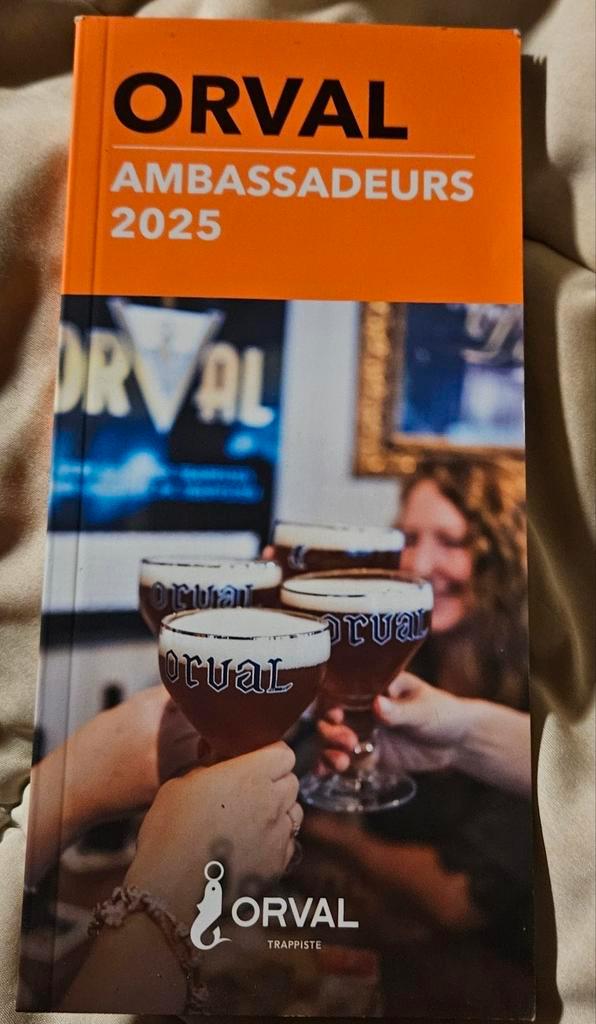 Boek Orval Ambassadeurs 2025, Verzamelen, Biermerken, Zo goed als nieuw, Ophalen of Verzenden